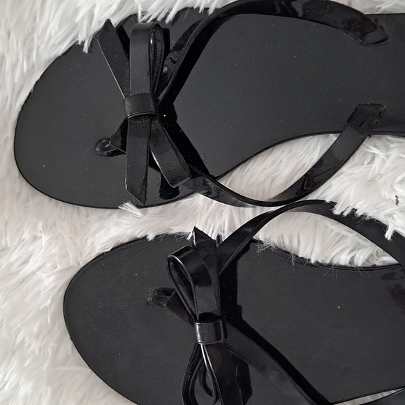 Sandals - Picture 2 of 4